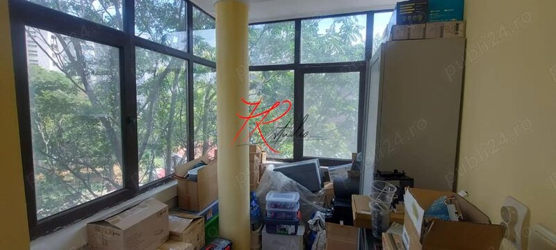 Obor, vanzare apartament 3 camere, bloc mic.