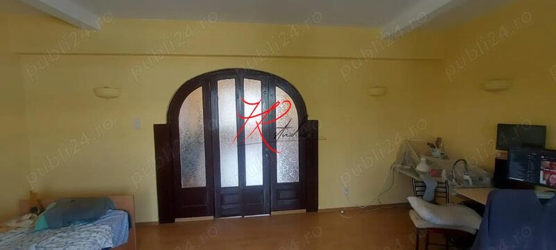 Obor, vanzare apartament 3 camere, bloc mic.