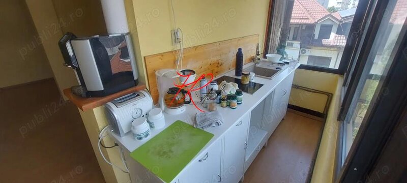 Obor, vanzare apartament 3 camere, bloc mic.